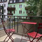 In Dresden-neustadt Appartamento *